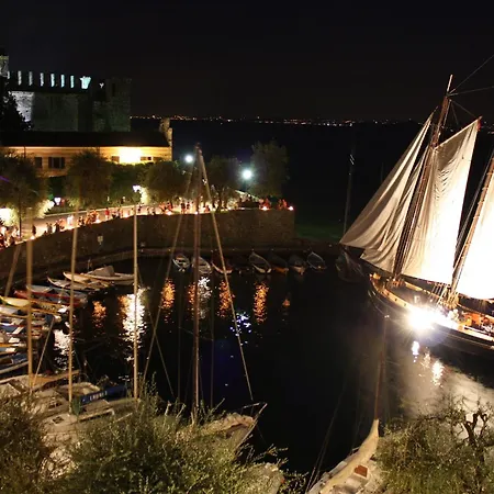 Hotel Gardesana 3*