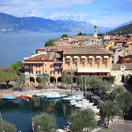 Hotel Gardesana 3*
