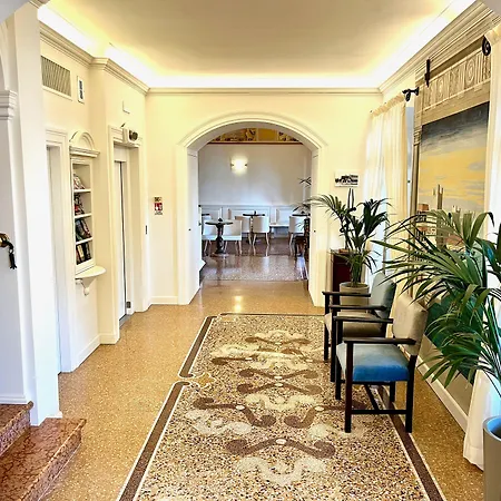 Gardesana Torri Del Benaco
