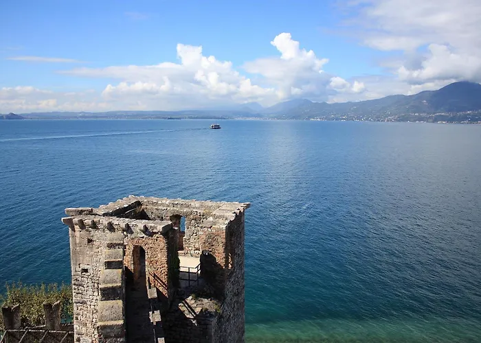 Hotel Gardesana Torri Del Benaco